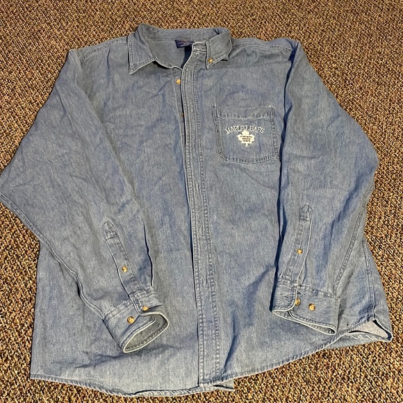 Vintage official NHL Maple Leafs button up - Picture 1 of 3